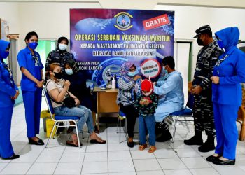 Lanal Banjarmasin Masih Gencarkan Serbuan Vaksinasi Maritim