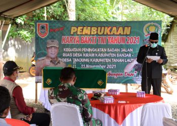 Karya Bakti TNI, Pasukan Korem 101/Antasari Hubungkan Desa Kiram Banjar – Desa Tanjung Tala