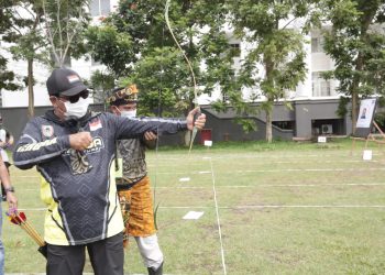 Paman Birin Minta Perdana Kalsel Jaring Atlet Panahan Berbakat