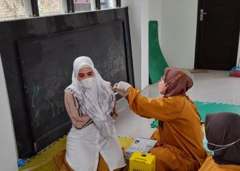 Warga Komplek Purnama Permai Sungai Andai Antusias Ikuti Vaksinasi