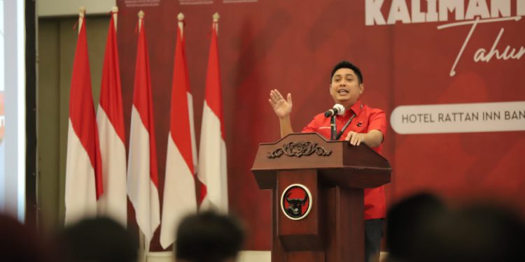 Ketua DPD PDIP Perjuangan Mardani H Maming saat memberikan motivasi politik kepada para kadernya.