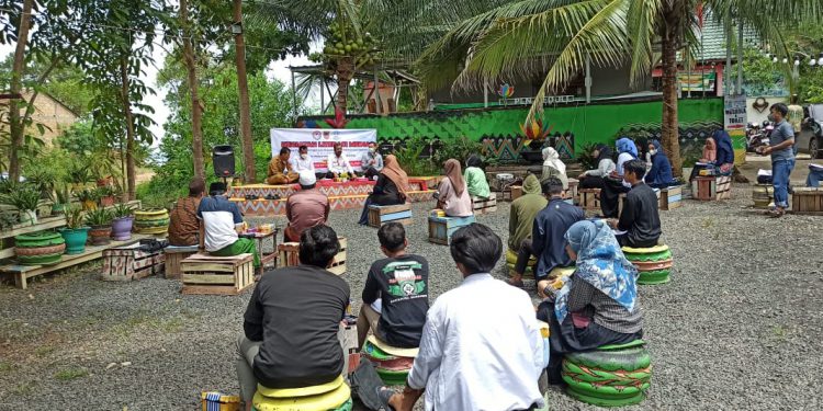 Kegiatan literasi media dan sosialisasi rencana migrasi TV digital ke Analog, yang digelar KPID Kalsel.