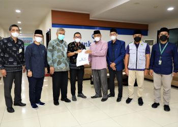 Giliran Warga Korban Banjir di Desa Bunipah Terima Bantuan CSR dan UPZ BANK Kalsel