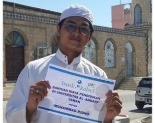 Bank Kalsel Beri Bantuan Dana Pendidikan untuk Muhammad Ridho Berkuliah di Hadhramaut