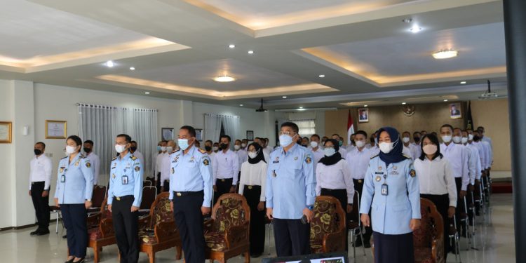 67 CPNS) di ingkungan Kanwil Kememkumham Kalsel ikuti pembukaan Orientasi CPNS Kemenkumham RI. (foto : humas Kemenkumham Kalsel)