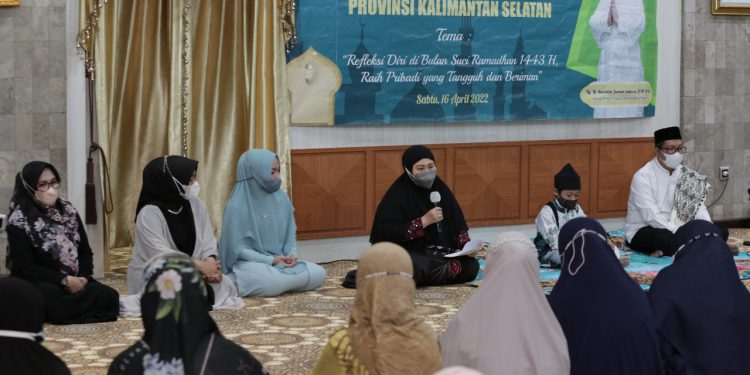 TP PKK Kalsel gelar kegiatan buka puasa bersama. (foto : Humas Pemprov Kalsel)