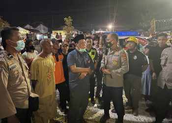 Tinjau Robohnya Toko Alfamart Gambut, Gubernur Kalsel Tak Kuasa Menahan Sedih 