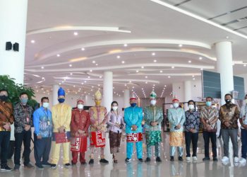 Ada Kartini di Bandara Syamsudin Noor