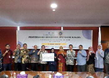 Bank Kalsel Berikan Beasiswa kepada 92 Mahasiswa Uniska