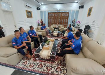 Ibnu Sina Perkenalkan Jarsey Klub Olahraga Baiman FC