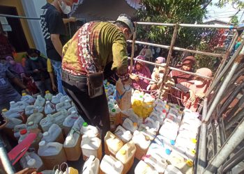 Beli Minyak Goreng Curah Pakai Aplikasi PeduliLindungi Dinilai Memberatkan Masyarakat