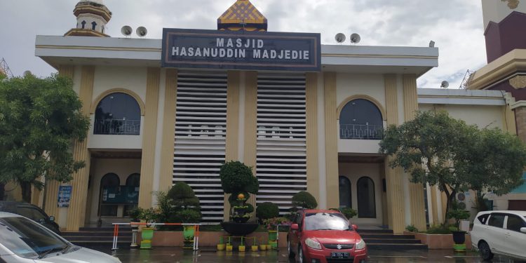 Masjid Hasanuddin Madjedie.