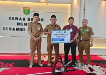 Komitmen di Bidang Lingkungan, Bank Kalsel Serahkan Dana CSR ke Pemkab Tanbu