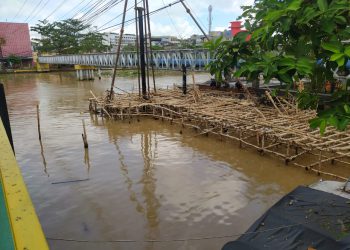 Surat Rekomendasi Penghentian Proyek Jembatan Apung Bukan Perintah