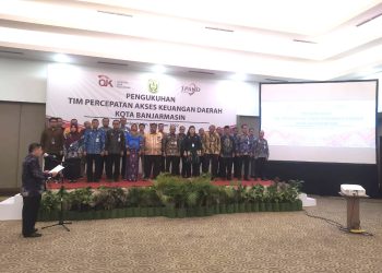 Kukuhkan TPAKD, Walikota Banjarmasin Wanti-wanti Warga dari Rentenir, Arisan Bodong Hingga Pinjol Ilegal