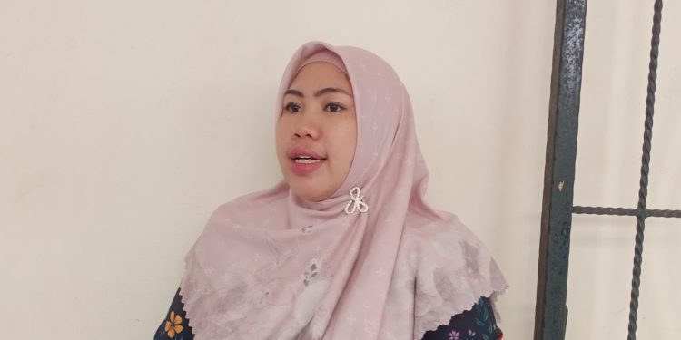 Wakil Ketua Bapemperda DPRD Banjarmasin Hj Siti Rahimah. (foto : smr)