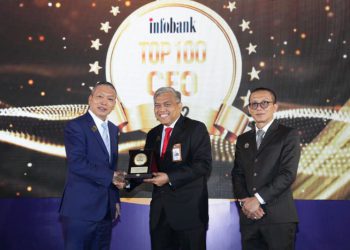 Dirut Bank Kalsel Masuk TOP 100 CEO di Indonesia Versi Majalah Infobank