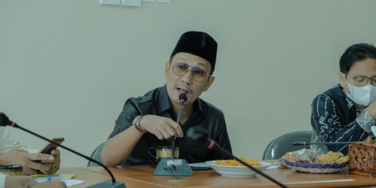 Ketua Komisi IV DPRD Kalsel M Luthfi Saifuddin saat studi komparasi di DPPAPP DKI Jakarta. (foto : istimewa)