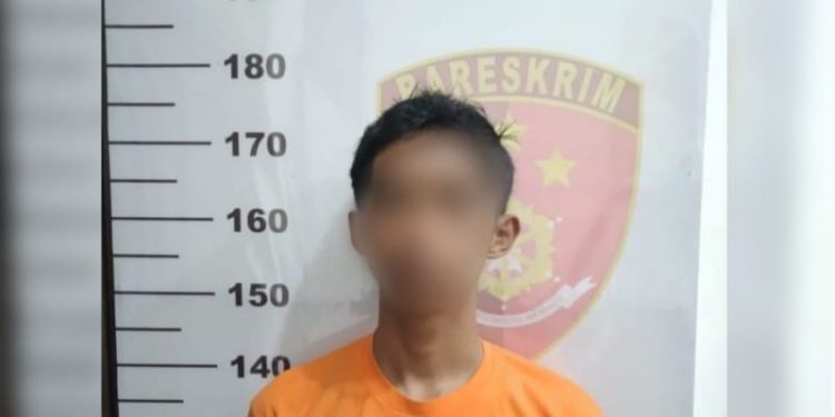 Tersangka QA yang diamankan di Polsek Pelaihari, karena kasus kepemilikan Sabu.