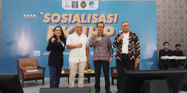 Kemkominfo RI gelar sosialisasi RKUHP secara hybrid di Fakultas Hukum ULM Banjarmasin.