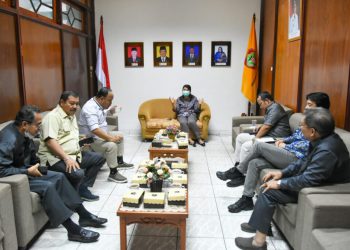DPRD Kalsel Kaji Sistem Drainase ke Kalteng 