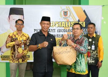 Paman Yani Pertebal Ideologi Pancasila Pelajar SMPN 1 Batulicin