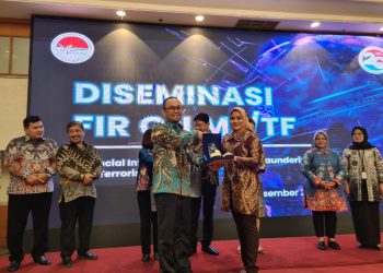 Steril dari Transaksi TPPU dan Aliran Dana Terorisme, PPATK Ganjar Bank Kalsel Predikat A FIR on ML/TF 2022