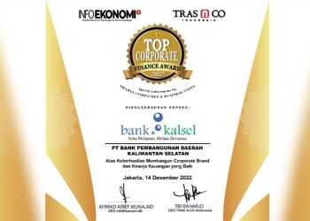 Bank Kalsel Raih TOP Corporate Finance Award