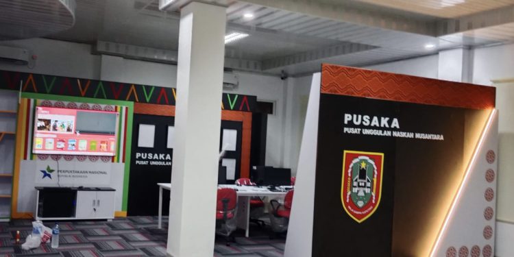 Layanan Pusaka yang ada di Perpustakaan Palnam Banjarmasin. (foto : Dispersip Kalsel)