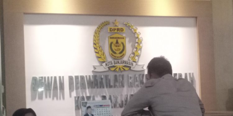 Pemko Banjarmasin usulkan Raperda Penyertaan modal untuk PALD dan PTAM Bandarmasih ke DPRD Banjarmasin. (smr)