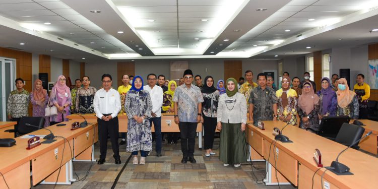 Pansus IV DPRD Kalsel saat studi komparasi di DPRD DKI Jakarta. (foto : istimewa)