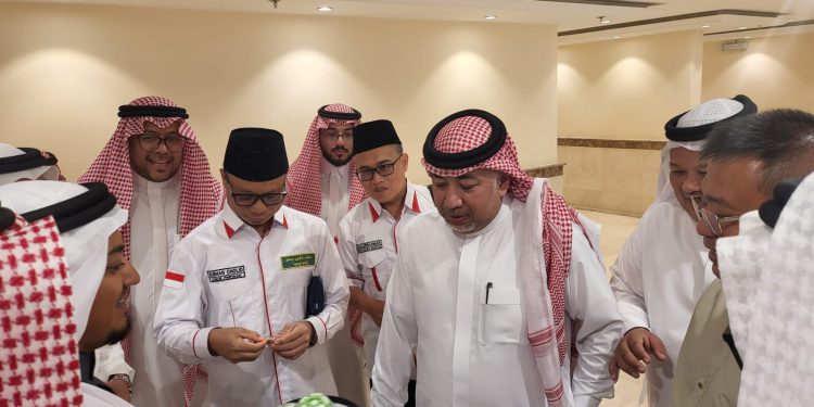 PPIH saat mencek kesiapan Maktab atau Markaz. (foto : istimewa)