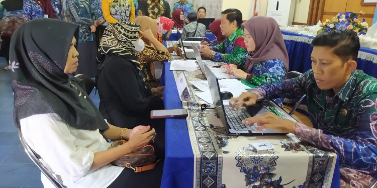 Pelayanan Manuntung di kantor Kecamatan Banjarmasin Utara. (foto : shn/seputaran)