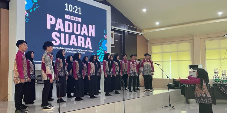 Lomba paduan suara Dispersip Kalsel. (foto : istimewa)