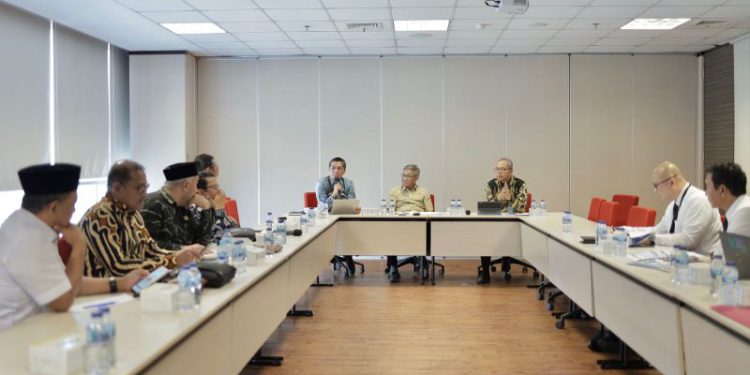 Komisi II DPRD Kalsel bersama Bank Kalsel saat kunjungan ke Asbanda di Jakarta. (foto : istimewa)