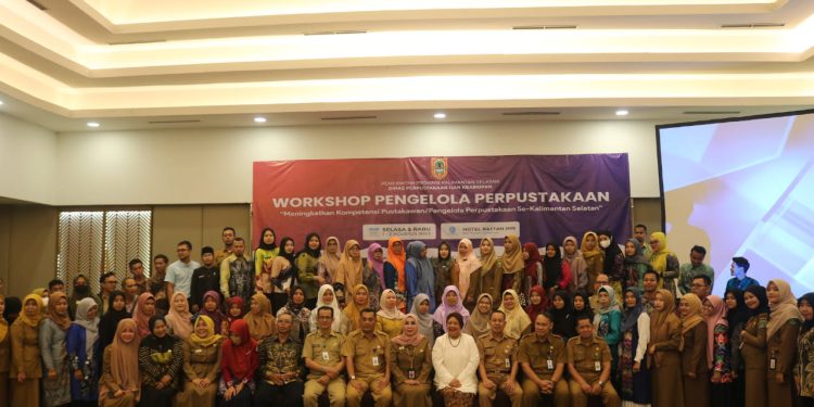 Foto bersama usai Lokakarya Dispersip Kalsel. (foto : istimewa)