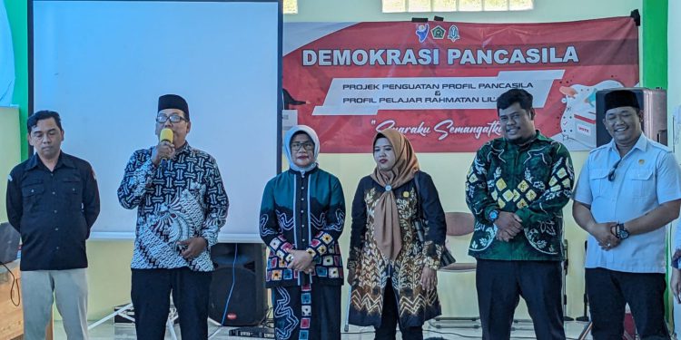 KPU Banjarmasin sosialisasi Pemilu ke MAN 2 Banjarmasin. (foto : sto/seputaran)