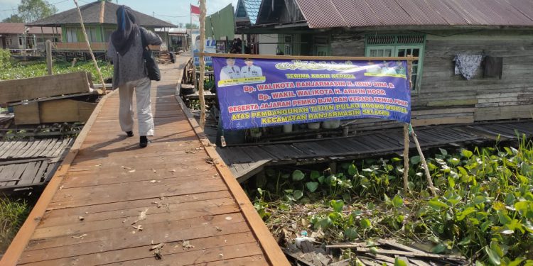 Pengerjaan jalan Titian Pulau Bromo yang sudah melebihi 50 persen. (foto : shn/seputaran)