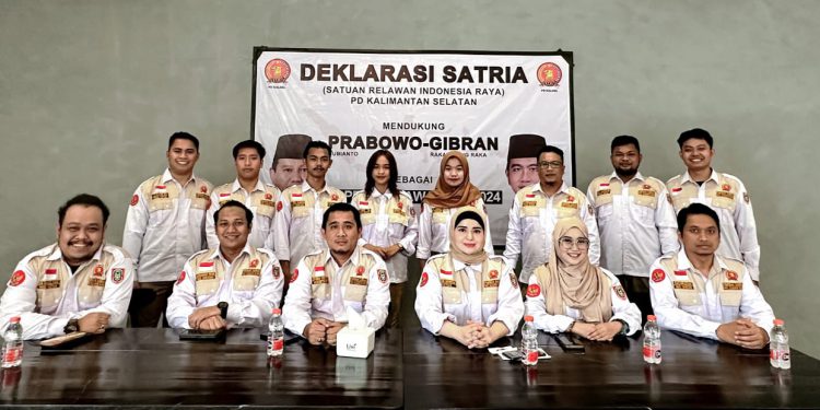 Deklarasi organisasi sayap Gerindra Kalsel yang merekomendasikan Gibran Rakabuming Raka sebagai Cawapres Prabowo Subianto. (foto : istimewa)