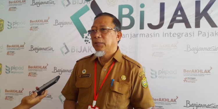 Kepala BPKPAD Banjarmasin Edy Wibowo di sela launching aplikasi SiBijak. (foto : shn/seputaran)