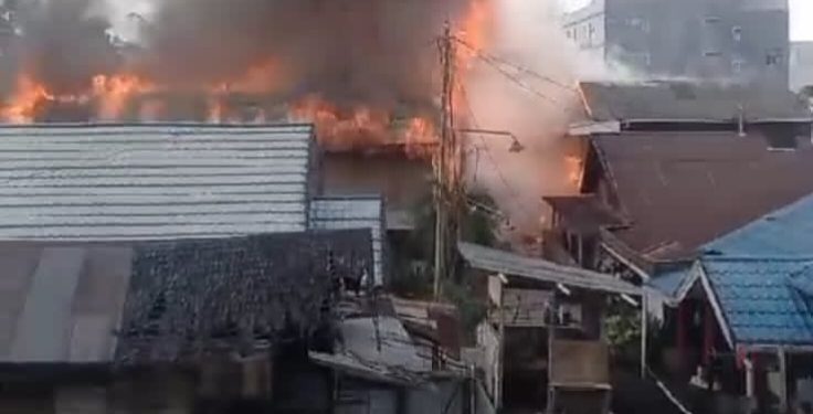 Musibah kebakaran yang terjadi di Banjarmasin. (foto : shn/seputaran)