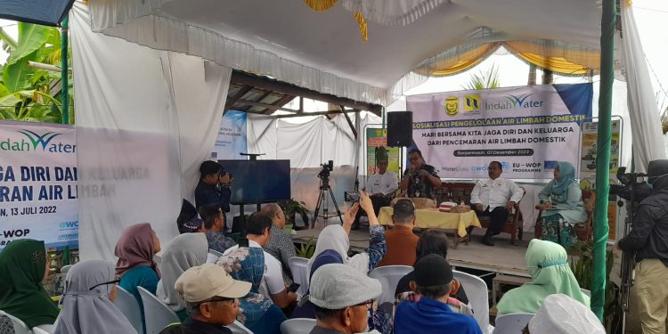 Sosialisasi pengelolaan air limbah untuk warga Kampung Hijau dan Biru. (foto : shn/seputaran)