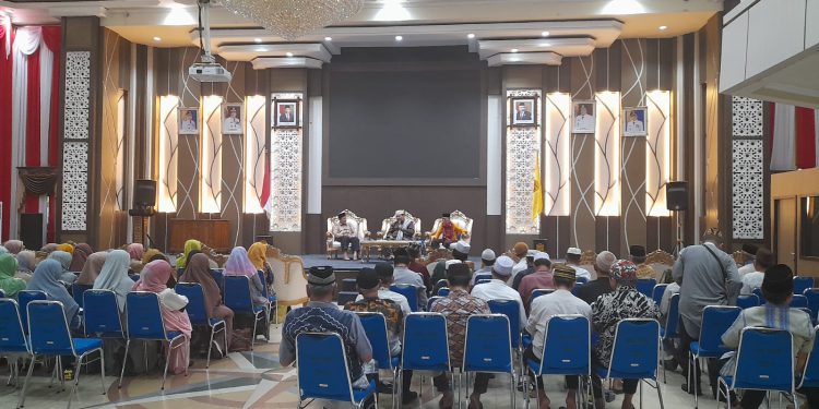 Forum Purna Bakti Pemko Banjarmasin menggelar tausiyah di Aula Kayuh Baimbai Balai Kota Banjarmasin. (foto : shn/seputaran)