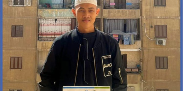 Muhammad Riduan, mahasiswa asal Banjarmasin yang berkuliah di Al Azhar Mesir yang dapat bantuan UPZ Bank Kalsel. (foto : istimewa)