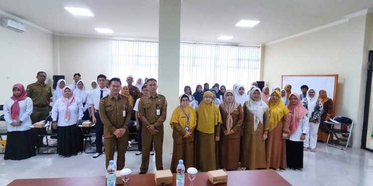 Foto bersama usai sosialisasi. (foto : istimewa)