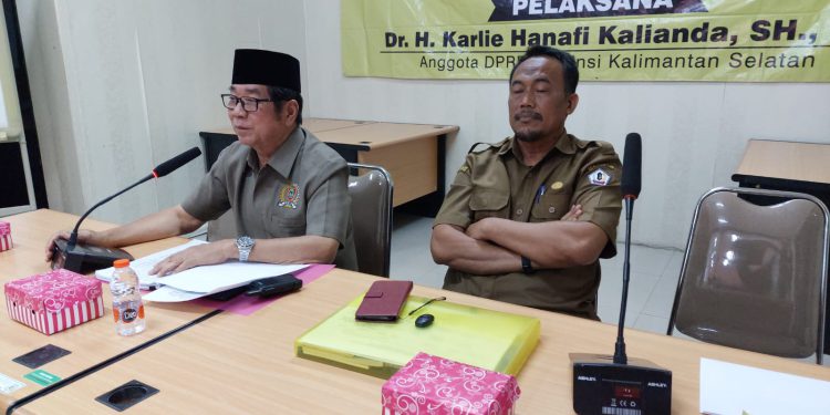 Suasana Sosper tentang Perlindungan Anak yang dilaksanakan anggota DPRD Kalsel Dr H Karlie Hanafi Kalianda di Kantor BPKAD Batola, Marabahan. (foto : istimewa)