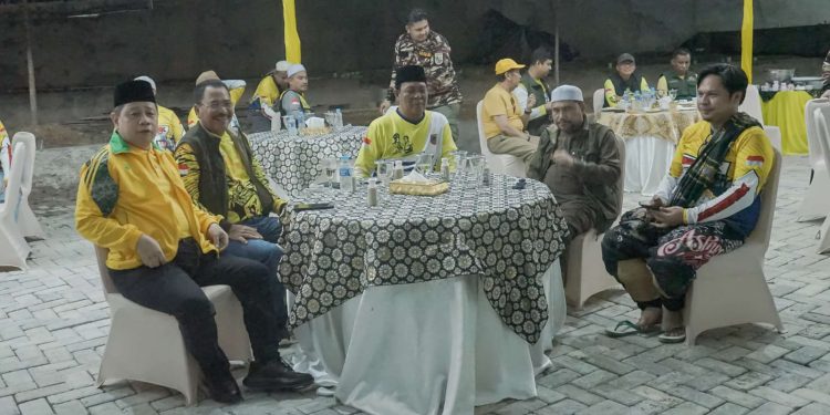 Ketua DPRD Kalsel H Supian HK bersama Gubernur Kalsel H Sahbirin Noor usai gelaran Turdes ke-10 Menembus Batas (foto : istimewa)