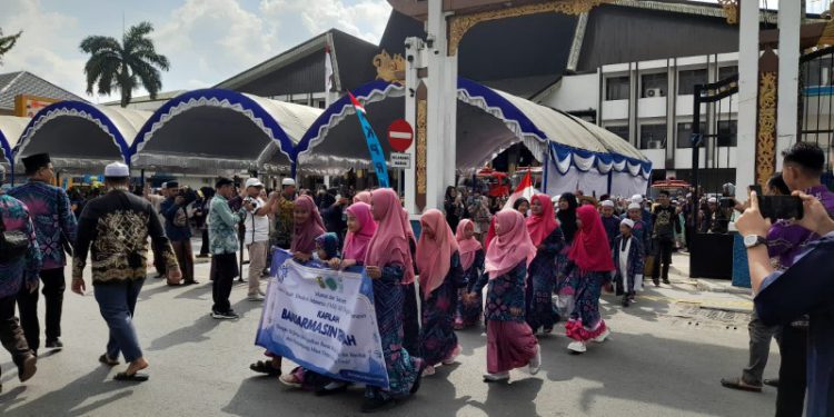 Salah satu kafilah yang mengikuti kegiatan FASI XII LPPTKA Banjarmasin. (foto : shn/seputaran)