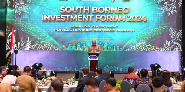 Kepala BI Kalsel Fadjar Murjadi saat memberikan sambutan pada South Borneo Investment Forum (SBIF) 2024. (foto : istimewa)