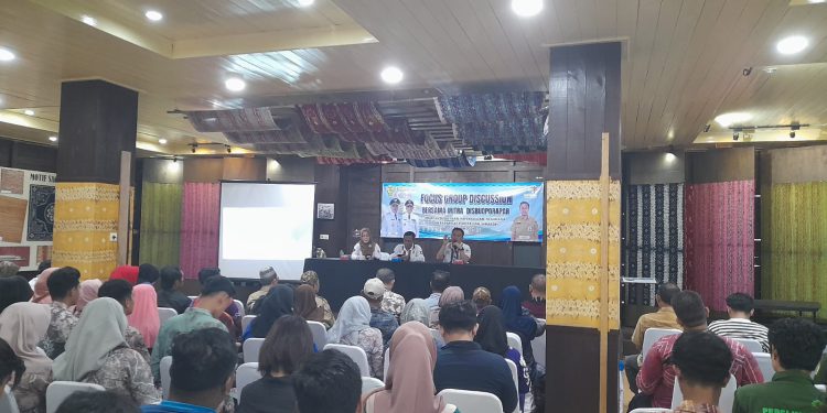 Wakil Walikota Banjarmasin Arifin Noor saat memberikan sambutan di FGD.